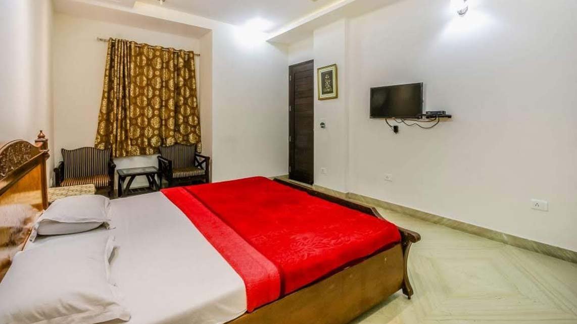 West Delhi Apartment